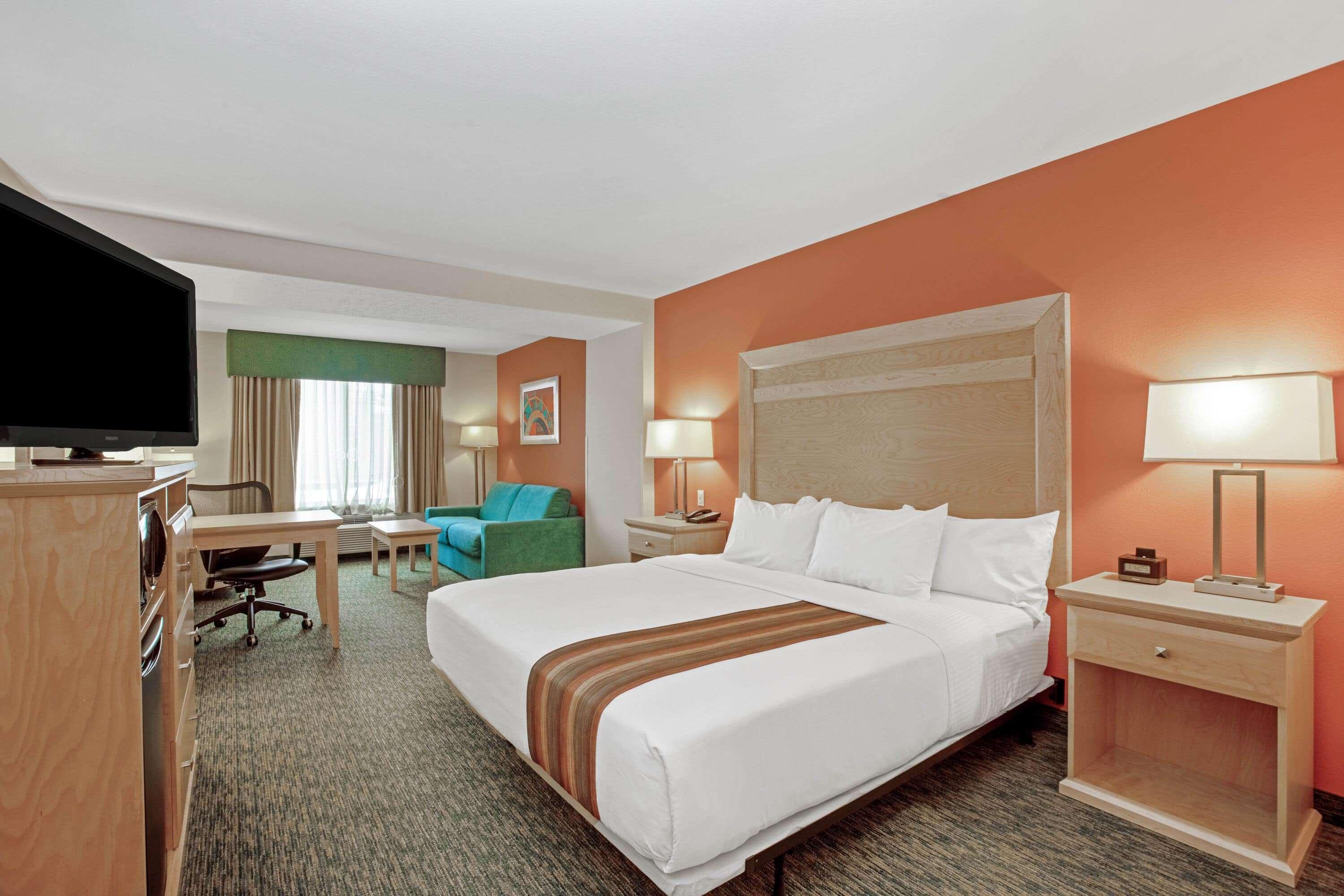 La Quinta By Wyndham Grand Forks Hotel Exterior photo