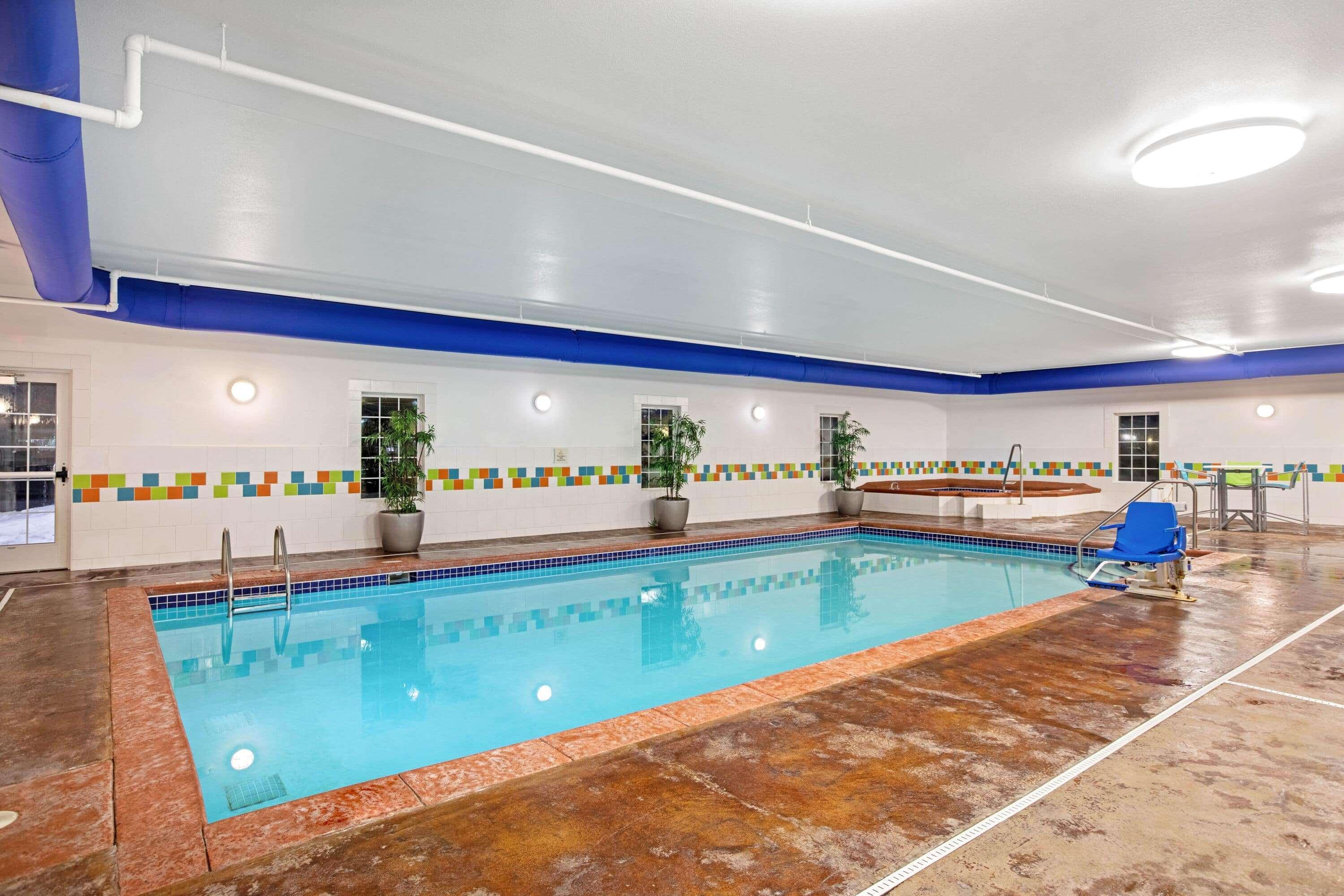 La Quinta By Wyndham Grand Forks Hotel Exterior photo